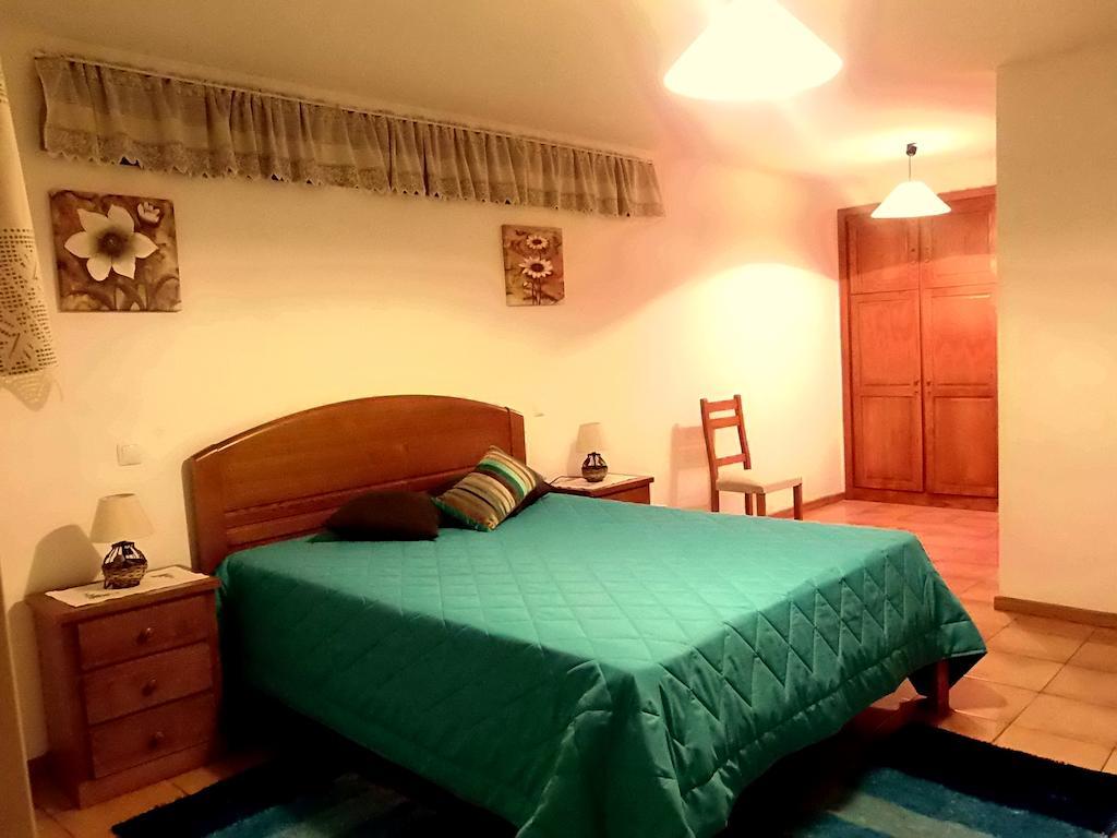 בית הארחה פארדס דה קורה 	Quinta Da Gandra חדר תמונה