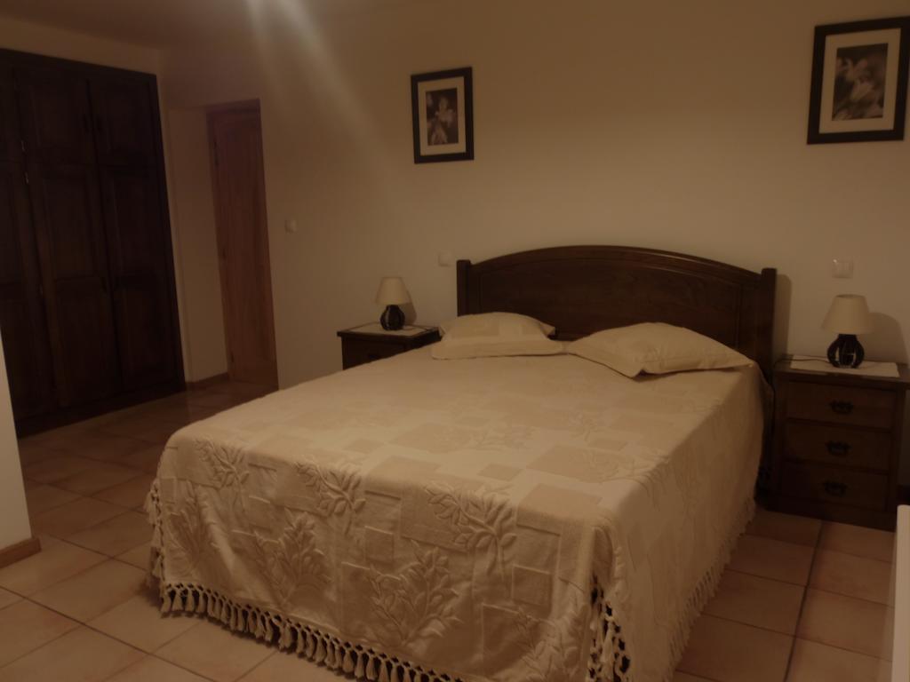 בית הארחה פארדס דה קורה 	Quinta Da Gandra חדר תמונה